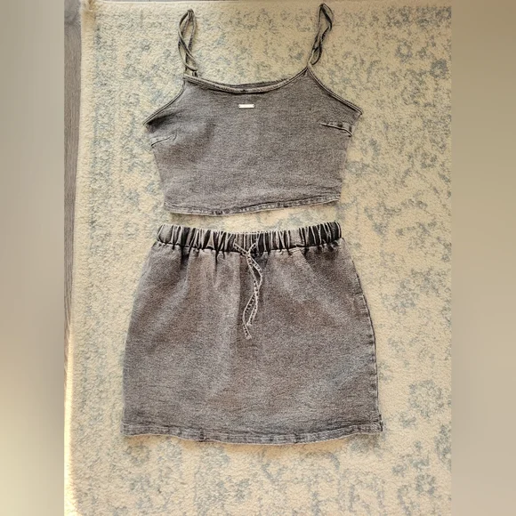 New Skirt Outfit Size S - Picture 8 of 8